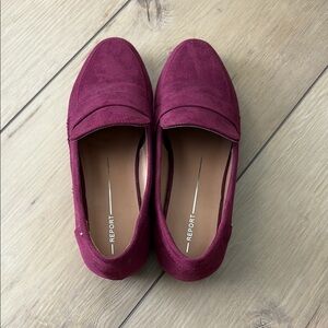 Report Burgundy Flats Slip-On Loafers in size 8